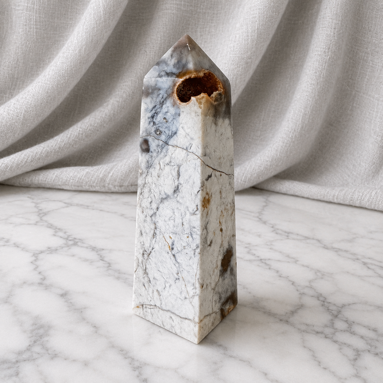 34 Agate Obelisk
