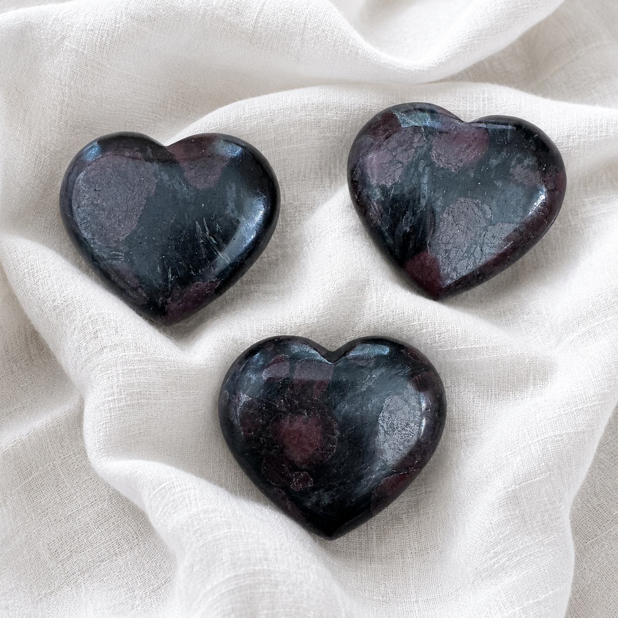 Garnet And Arfvedsonite Heart
