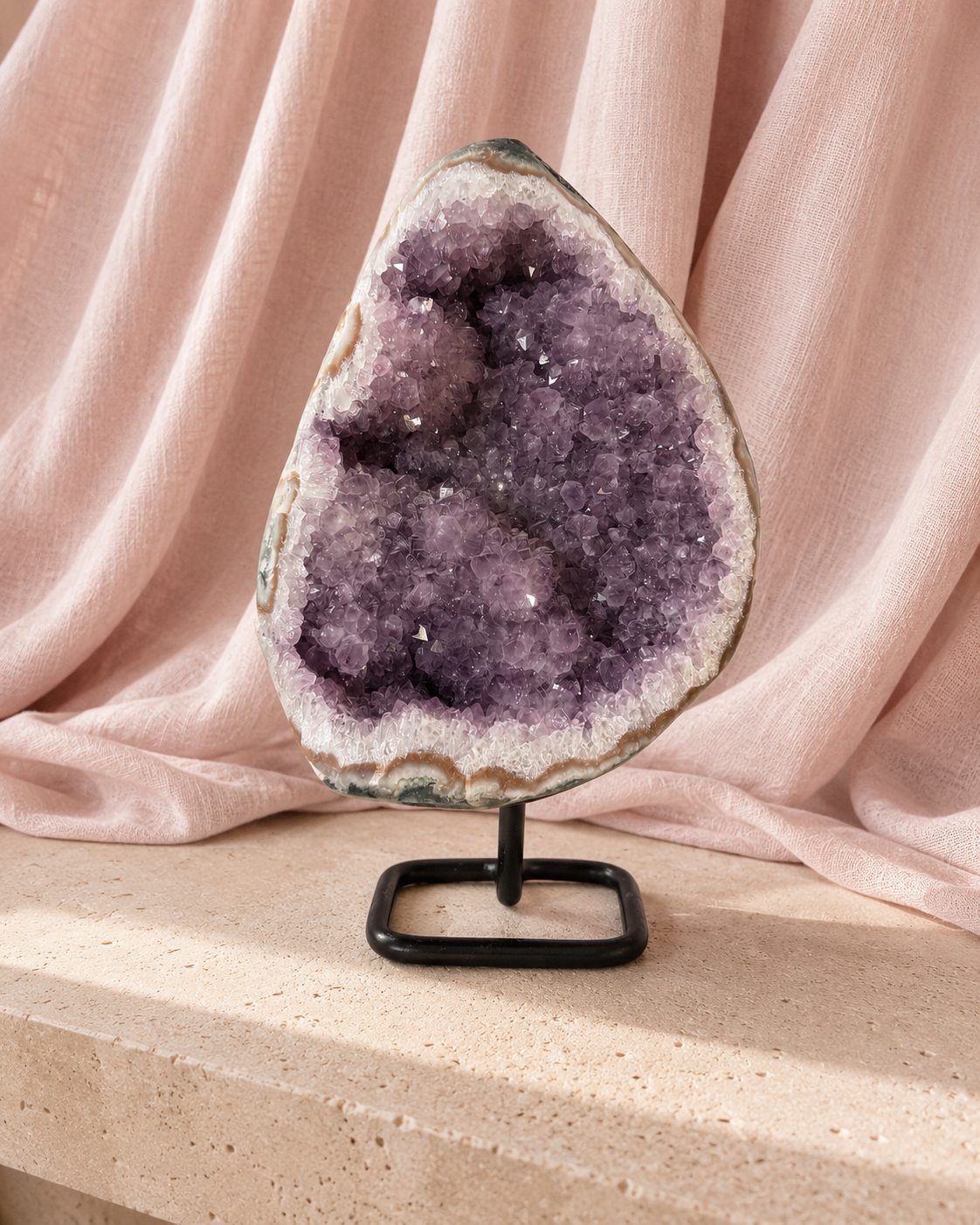 191: Amethyst Egg On Stand