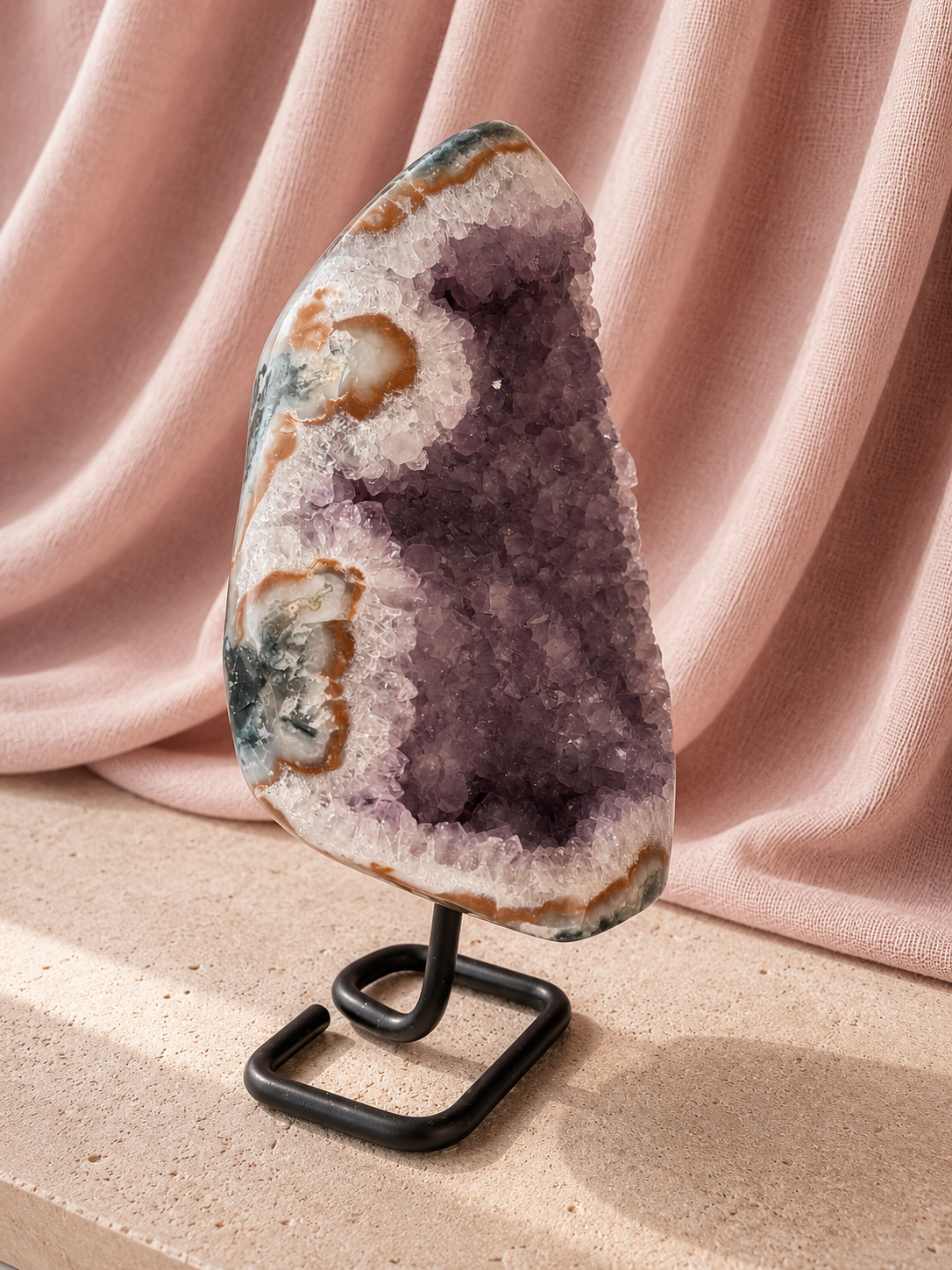 191: Amethyst Egg On Stand
